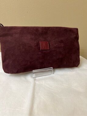 Toni Suede L Zip Wristlet / Clutch